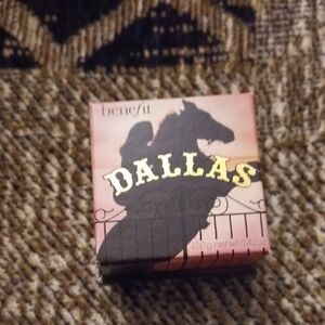 Free Add-on Benefit "Dallas" Blush & Brush Set - Dusty Sunset Plum - Tester